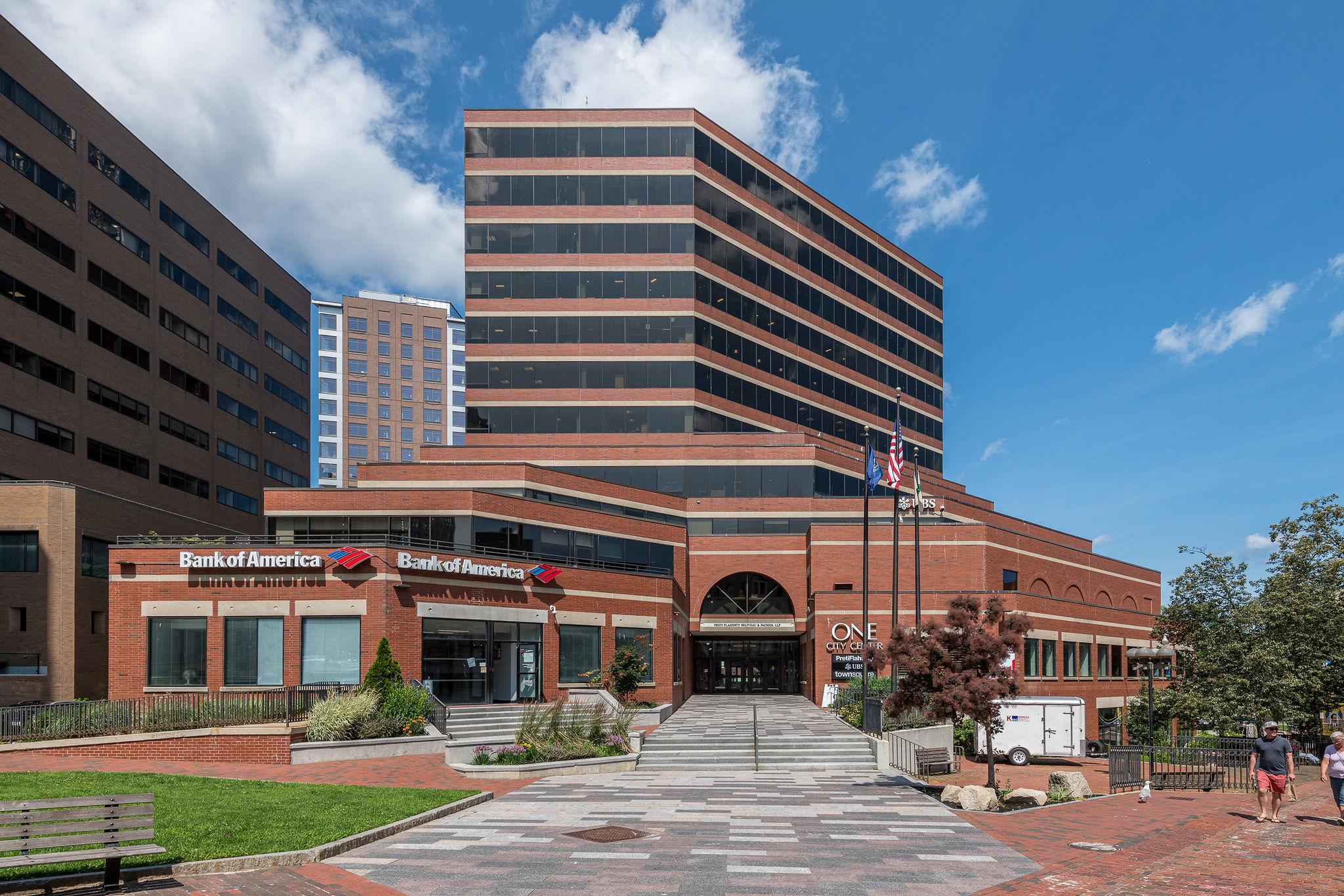 1 City Center, Portland