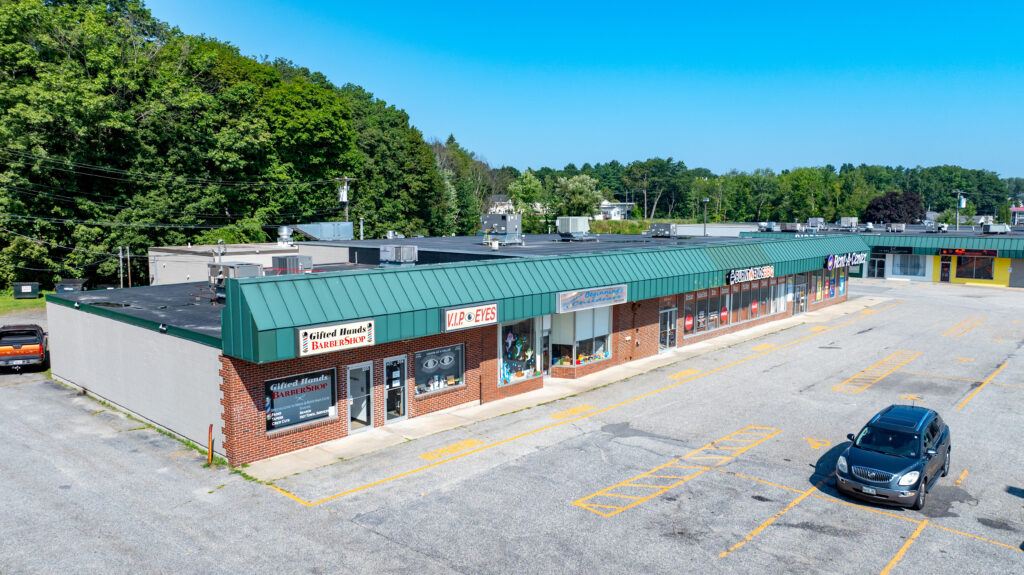 120 Center Street, Auburn