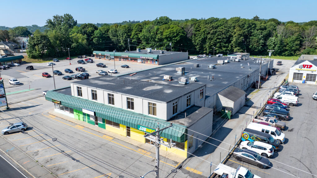 120 Center Street, Auburn