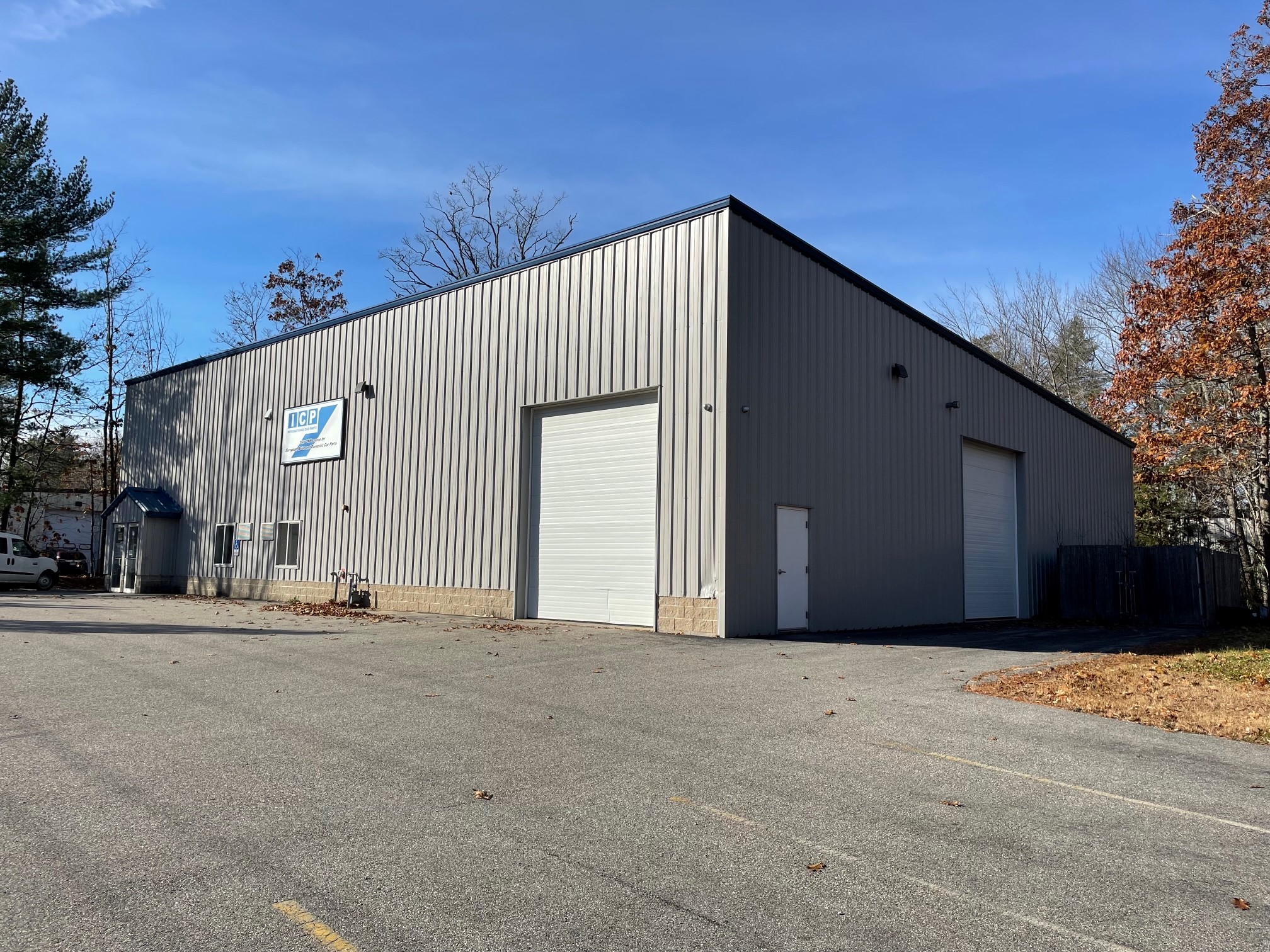 176 Riverside Industrial Parkway, Portland