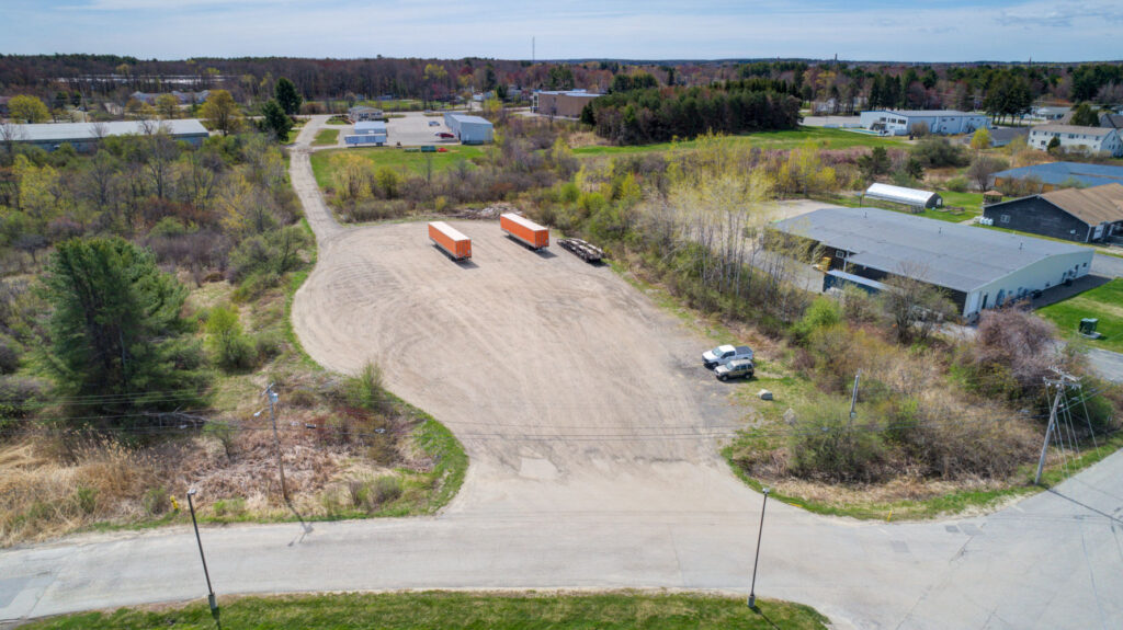 11-12 Lund Road, Saco