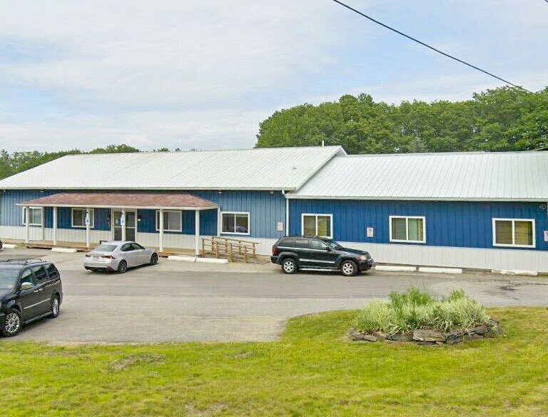 825 Atlantic Highway, Warren