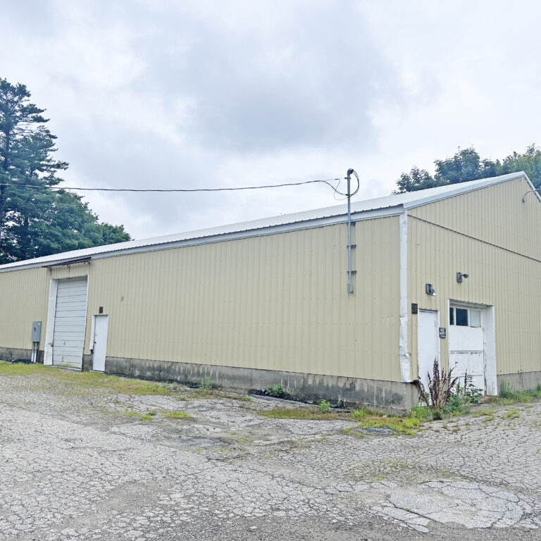 44 Strawberry Avenue, Lewiston