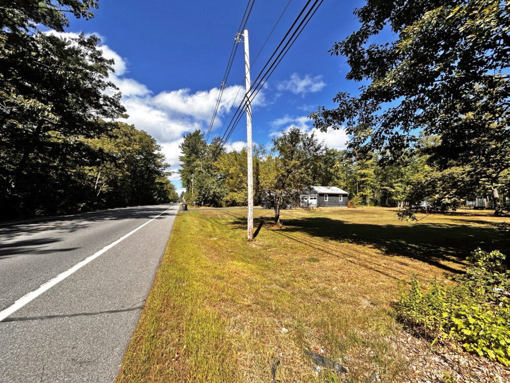 417 Ossipee Trail, Gorham