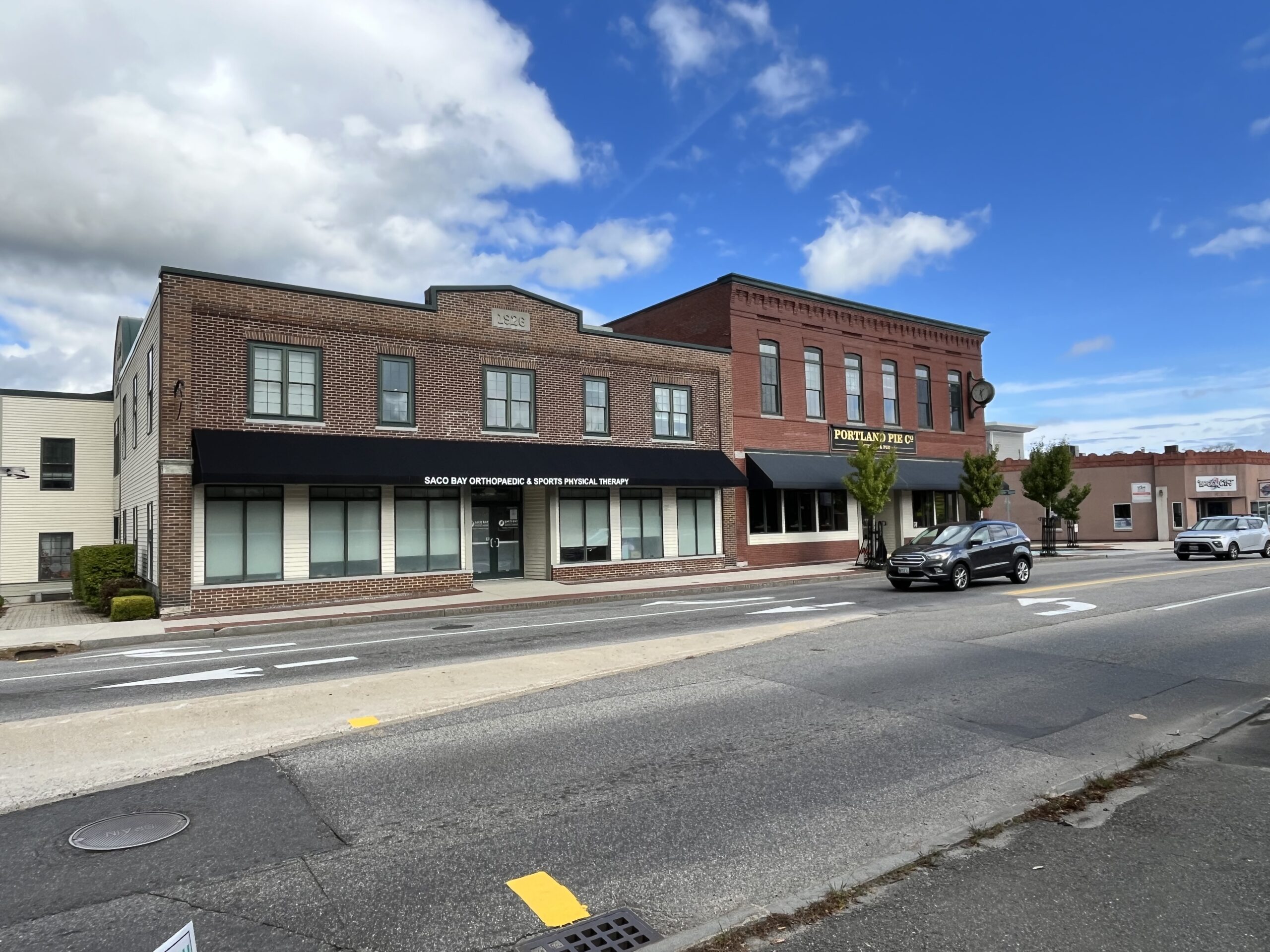 869 Main Street, Westbrook
