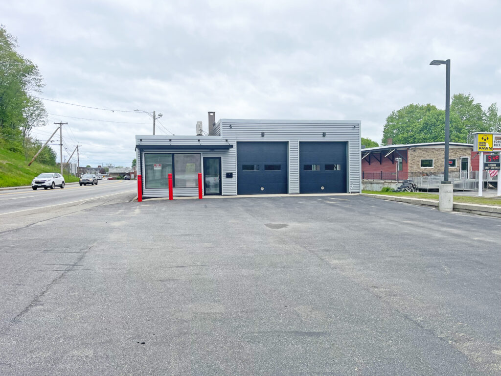 204 Minot Avenue, Auburn