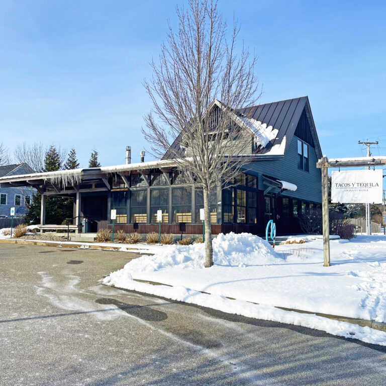 517 Ocean House Road, Cape Elizabeth