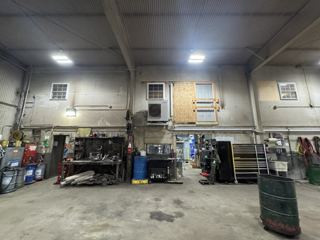 162 Hinckley Road, Clinton