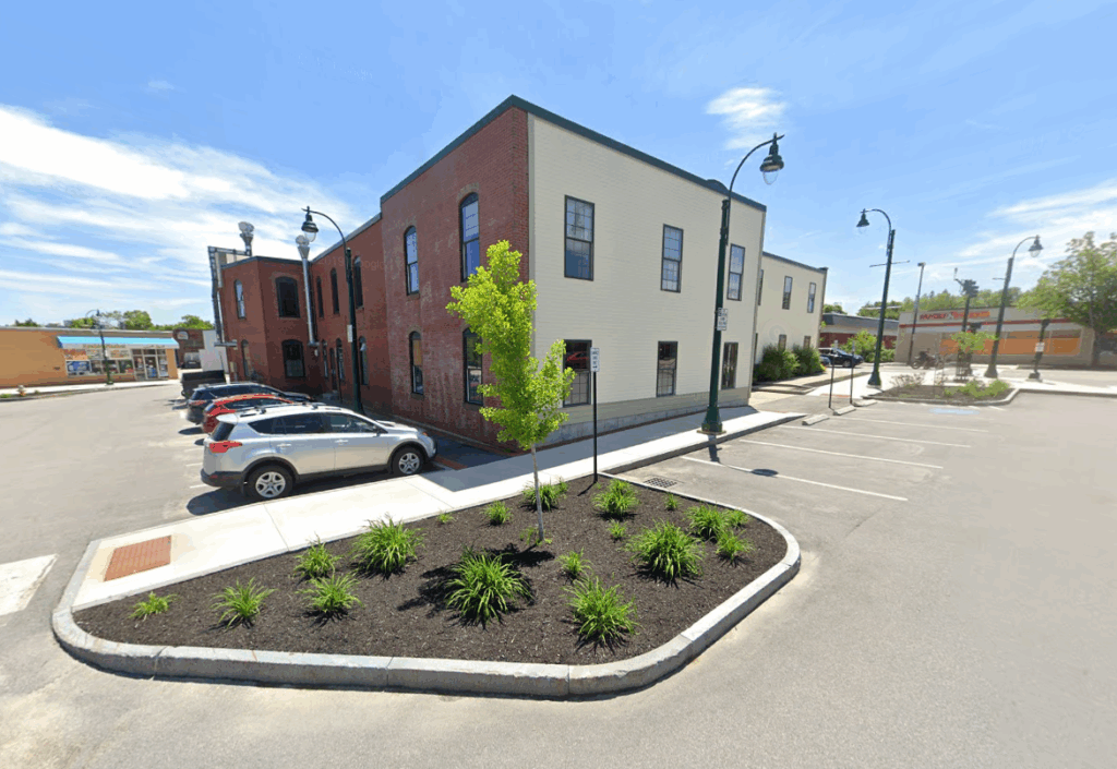 869 Main Street, Westbrook