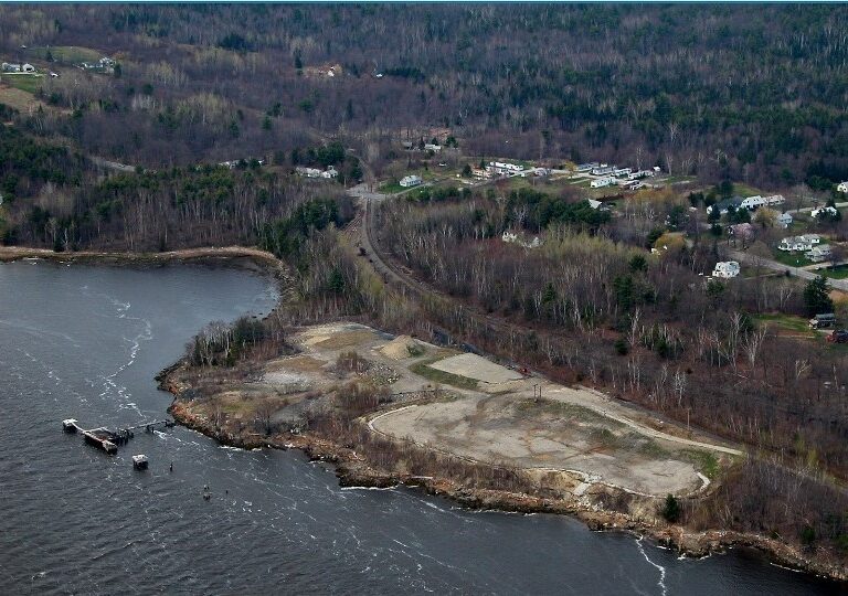 River Road, Bucksport