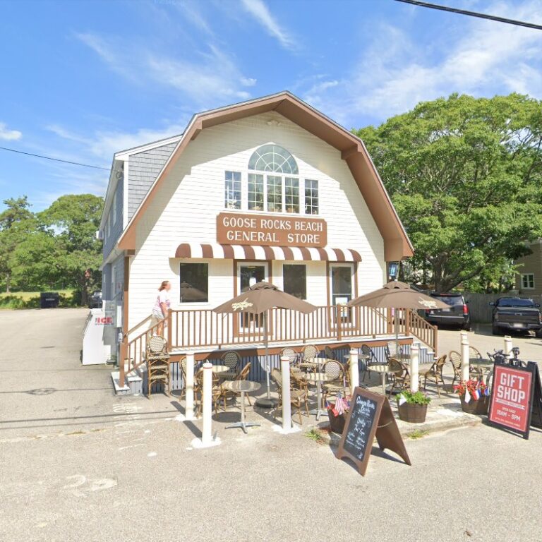 Goose Rocks Beach General Store