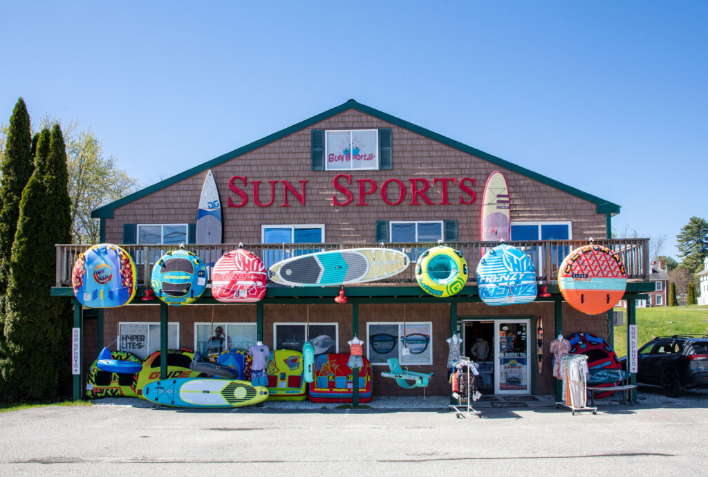 Sun Sports+ : 894 Roosevelt Trail, Naples