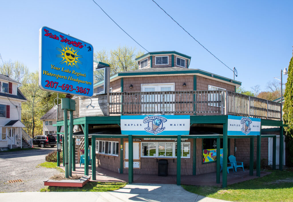 Sun Sports+ : 894 Roosevelt Trail, Naples