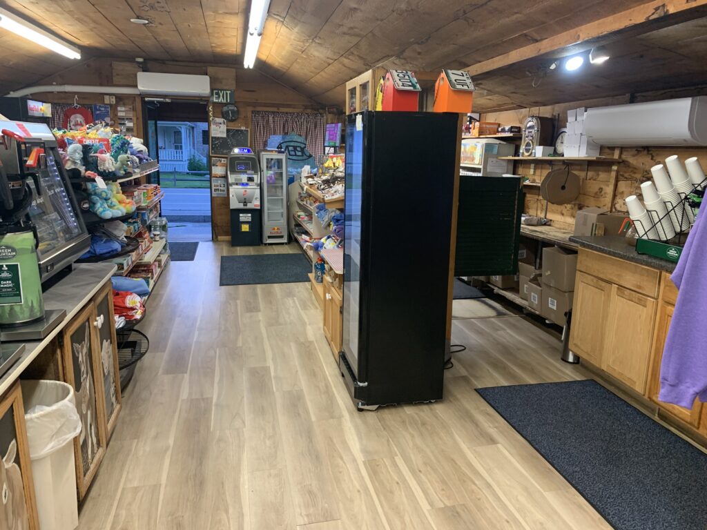 The Landing Store – 157 Summer Street, Kennebunk